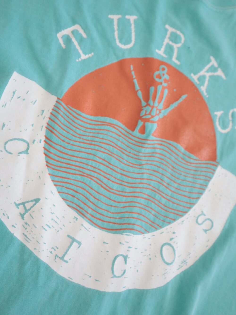 Comfort Colors Turks & Caicos Surfer Skeleton Hand Tee | XL - Picture 3 of 5